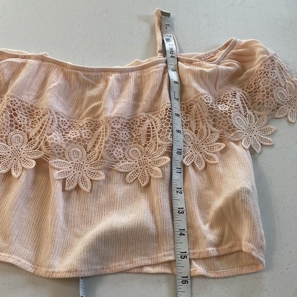 Forever 21 Off The Shoulder Strappy Crochet Lace Crop Top Gauze Cottagecore Soft - Picture 11 of 12